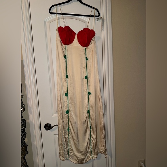 Farm Rio Rose Detailed Midi Satin
Dress size large - Picture 3 of 11